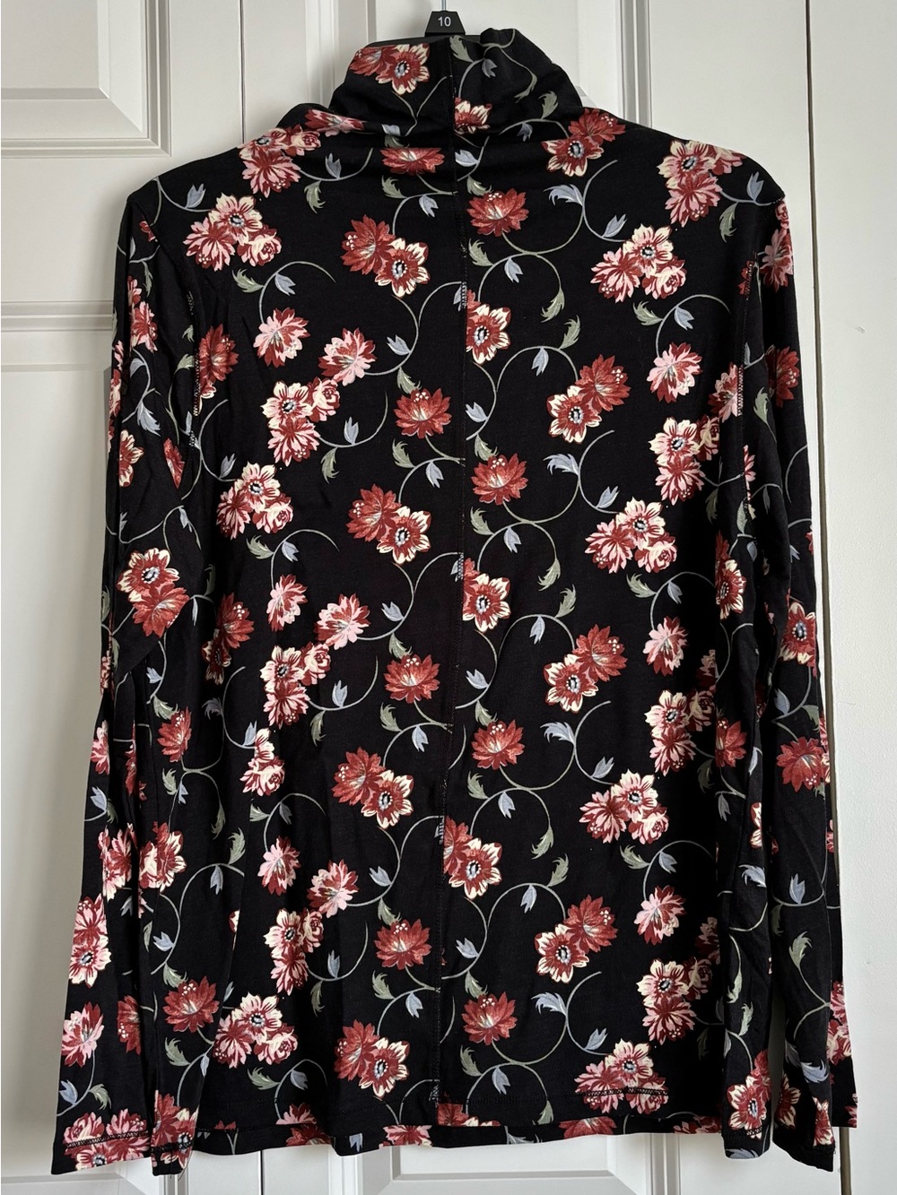 Architect Black Long-Sleeve Collared Top with Red & Pink Floral Print - Picture 3 of 6